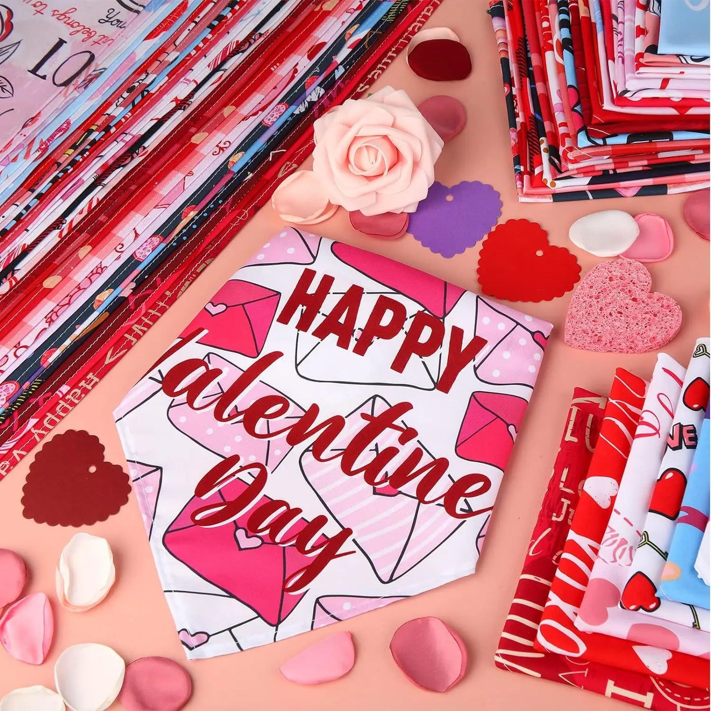 30pcs/ Pack Valentine's Day Dog Bandanas Heart Floral Triangle Bibs Scarf Neckerchief Scarf Bandana For Dogs Cats Pet